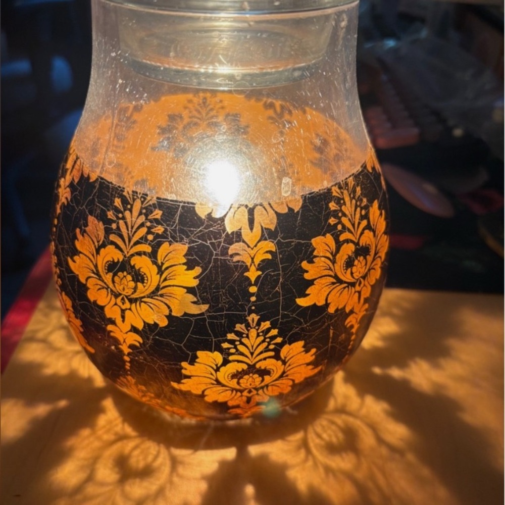 💎 Glamour Time Scentsy Warmer -Stunning full sized warmer– Closet Clean-Out! ✨